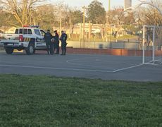 Dos menores heridos en enfrentamiento a balazos en una plaza en Nuevo París