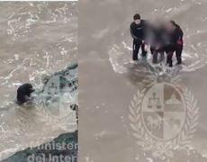 Rescate de mujer en el Río de la Plata.