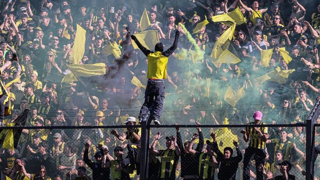Jefe de Policía dijo que hallaron cuarto ciego en tribuna del CDS; encontraron pirotecnia y banderas